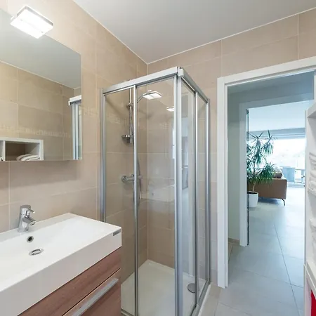 Rustig Gelegen Te Oostende/middelkerke