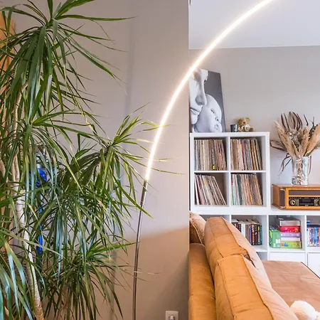 Appartement Rustig Gelegen Te Oostende/middelkerke *